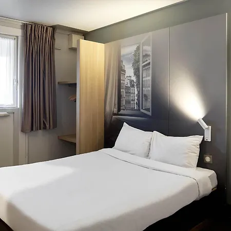 Hotel En Brie 2*