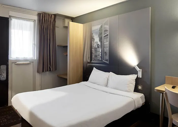 Hotel En Brie 2*