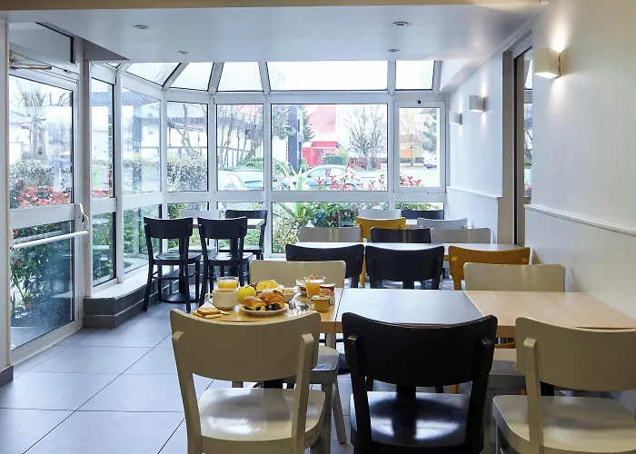 En Brie 2* La Queue-en-Brie