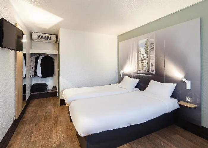 Hotel En Brie 2*